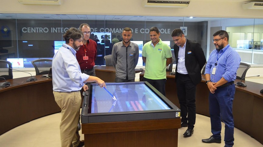 Foto durante a visita ao CICC