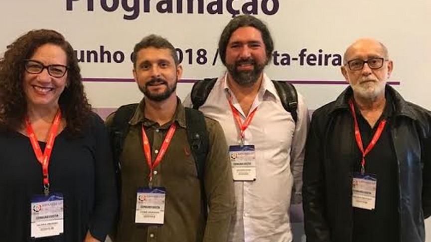 Foto dos servidores no evento