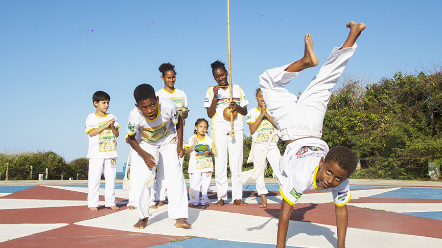 Roda de capoeira com crianças