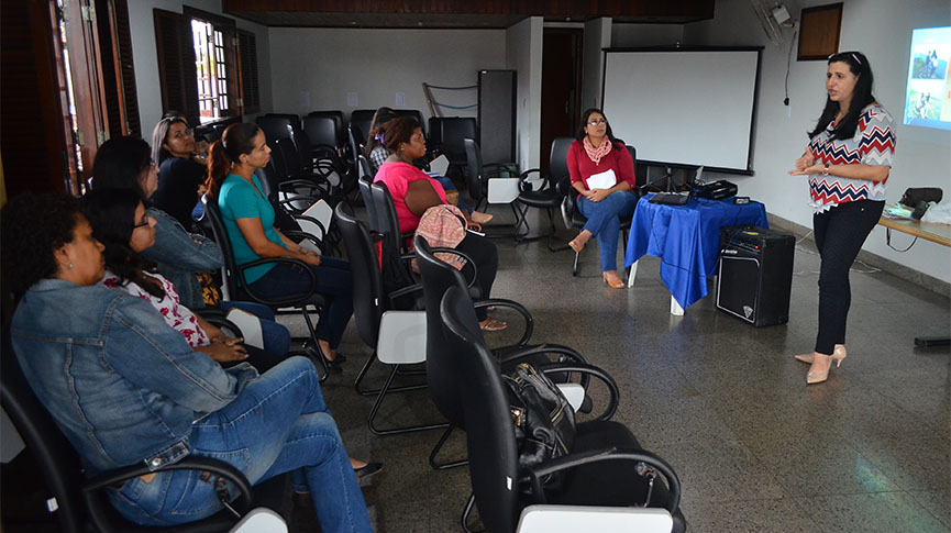 Cursistas em sala de aula