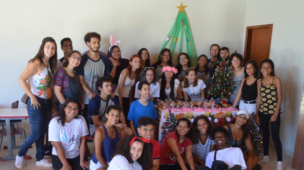 A comemoração foi organizada pelos integrantes do Projeto Social “Philia” foto Mauricio Rocha