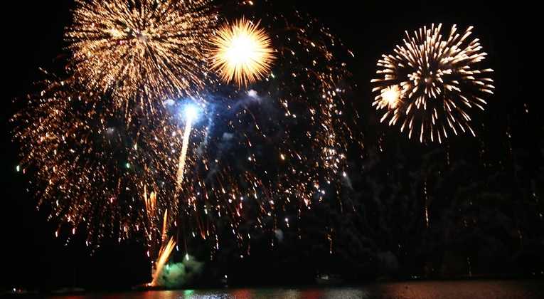 Featured image of post Imagens Reveillon Fogos : Mengão fogos, duque de caxias (rio de janeiro).