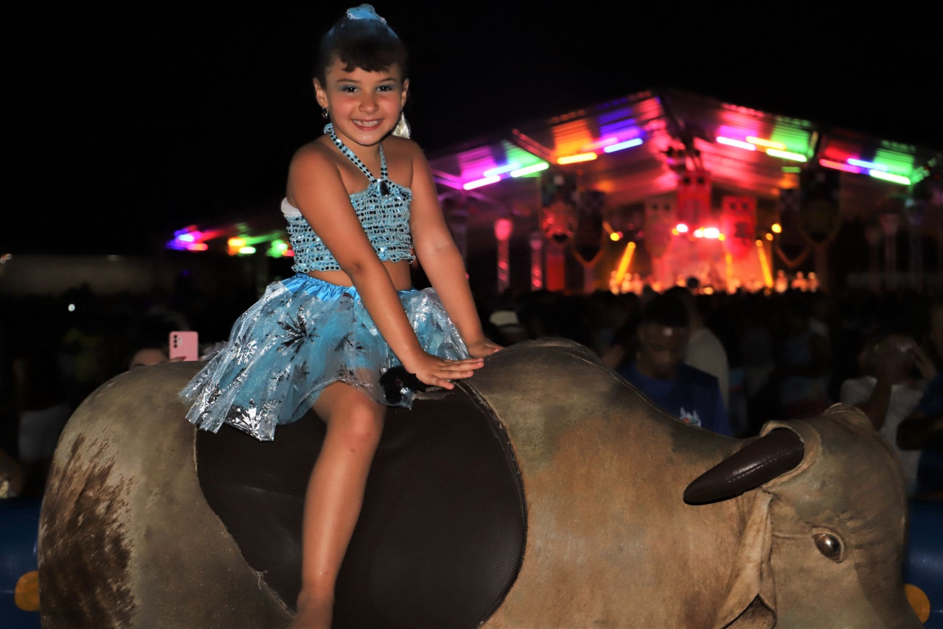 carnaval-rio-das-ostras-matine-costa-azul-foto-allexandre-costa (5)