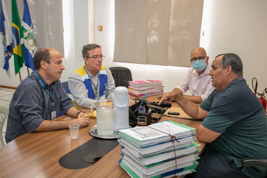 Subsecretário Bruno foi recebido no gabinete pelo prefeito Marcelino Borba - Allexandre Costa