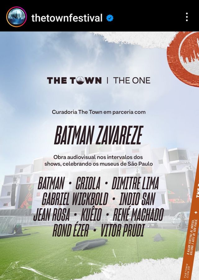 Banner ilustrativo com o nome de oito artistas plásticos que expõe no The Town
