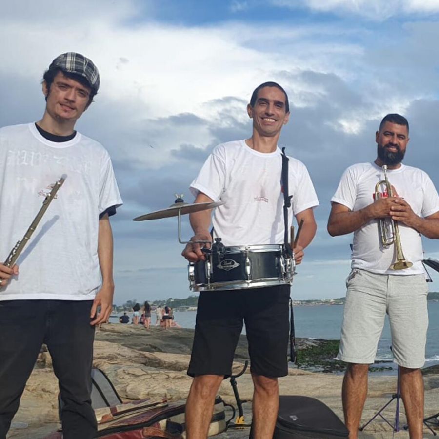 Músicos da Onda abrem Rio das Ostras Instrumental Músicos da Onda abrem Rio das Ostras Instrumental