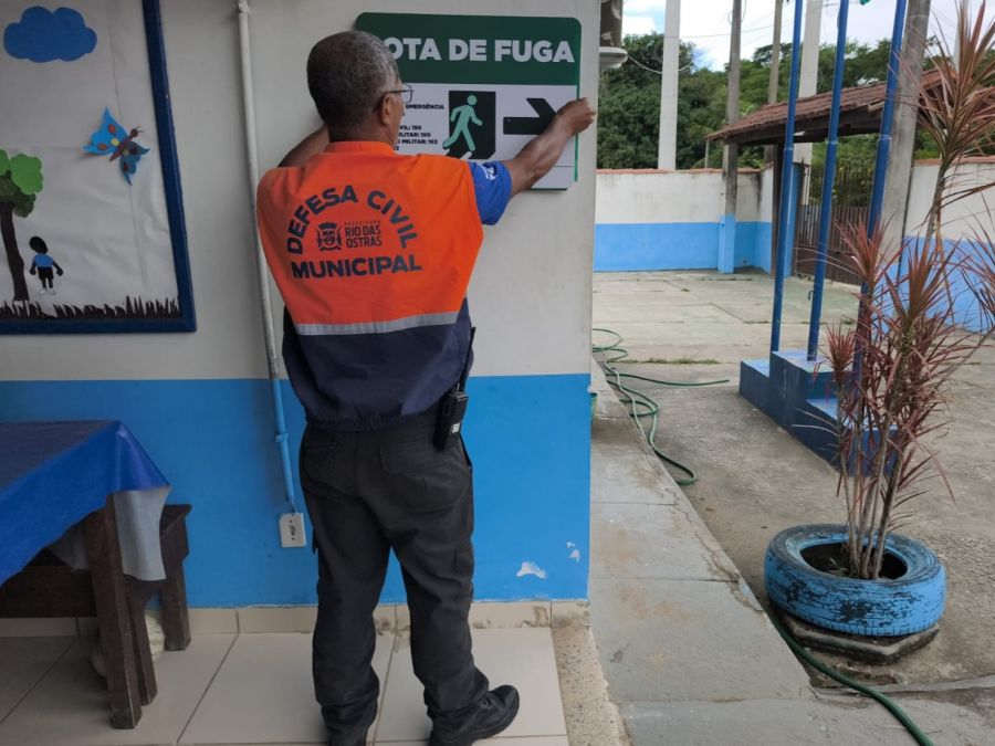 Escola de Rio das Ostras recebe simulado de evacuação emergencial