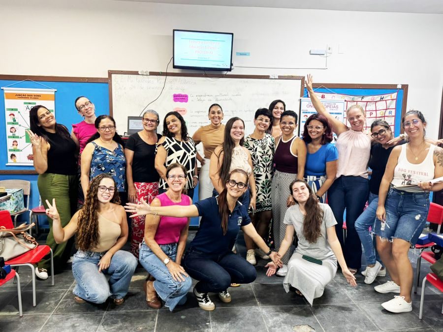 Educação promove Programa Leitura e Escrita Educação promove Programa Leitura e Escrita