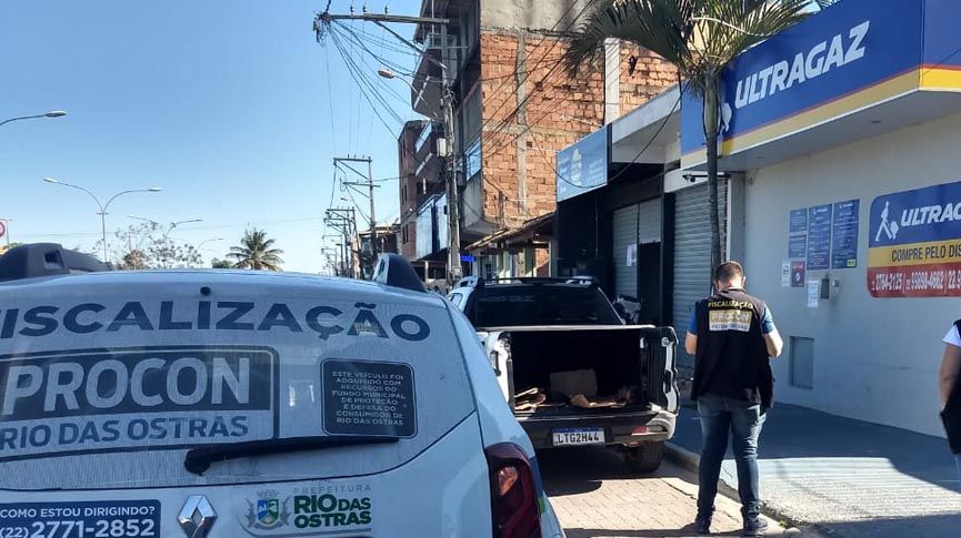 Procon coíbe preços abusivos de gás e galão de água Procon coíbe preços abusivos de gás e galão de água