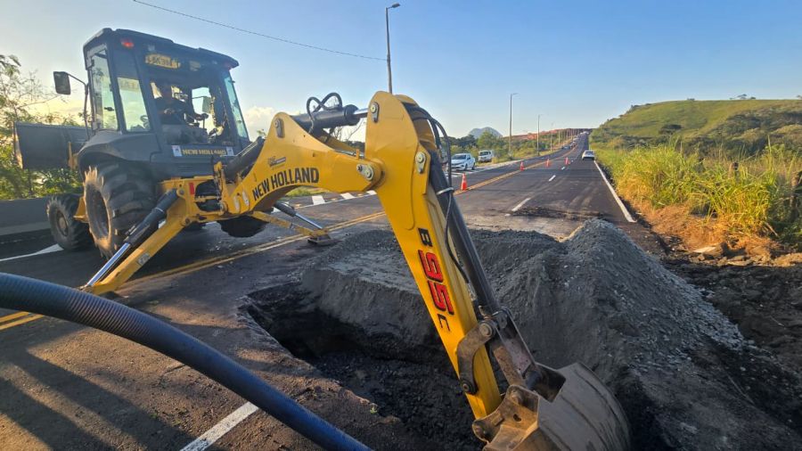 Prefeitura faz reparos emergenciais na Rodovia do Contorno