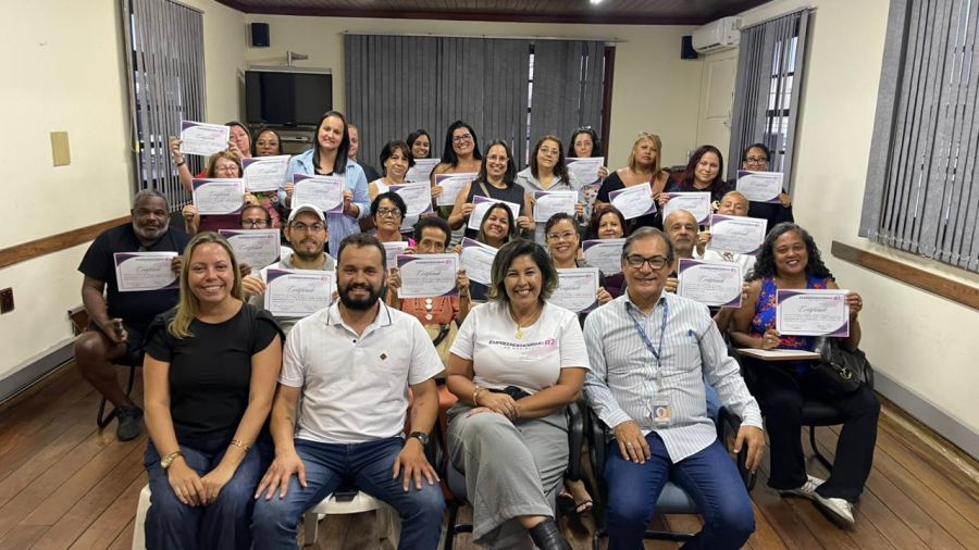 Oficina qualifica permissionários das feirinhas