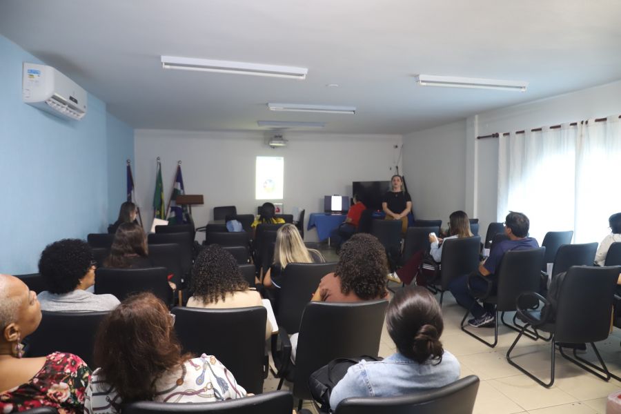 Saúde capacita enfermagem para consulta de teste de HIV