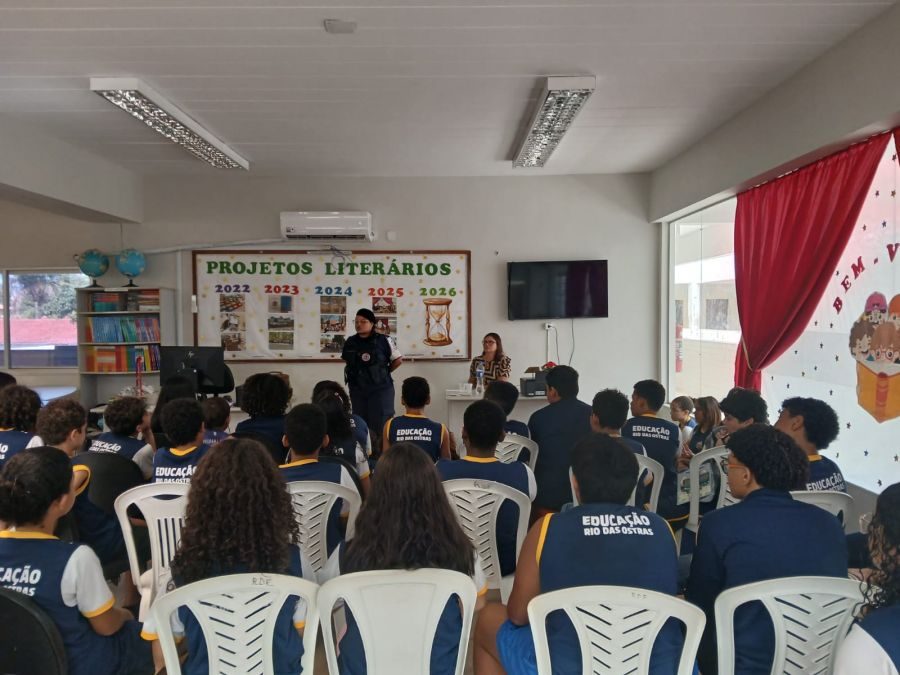 Segurança Pública leva palestras às escolas de Rio das Ostras Segurança Pública leva palestras às escolas de Rio das Ostras