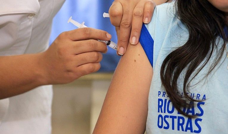 Campanha de vacinação contra o HPV é prorrogada até dezembro Campanha de vacinação contra o HPV é prorrogada até dezembro