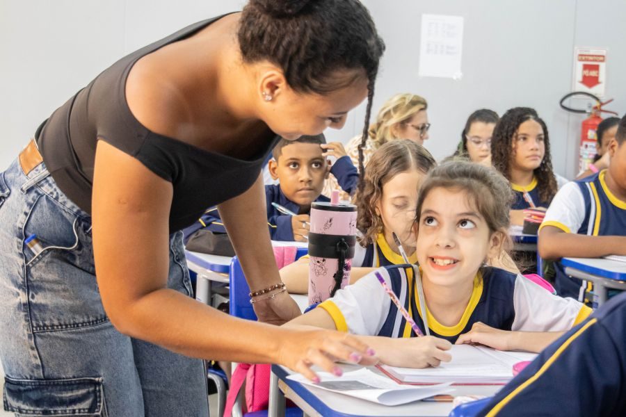 Educação convoca candidatos do Processo Seletivo para entrega de documentos