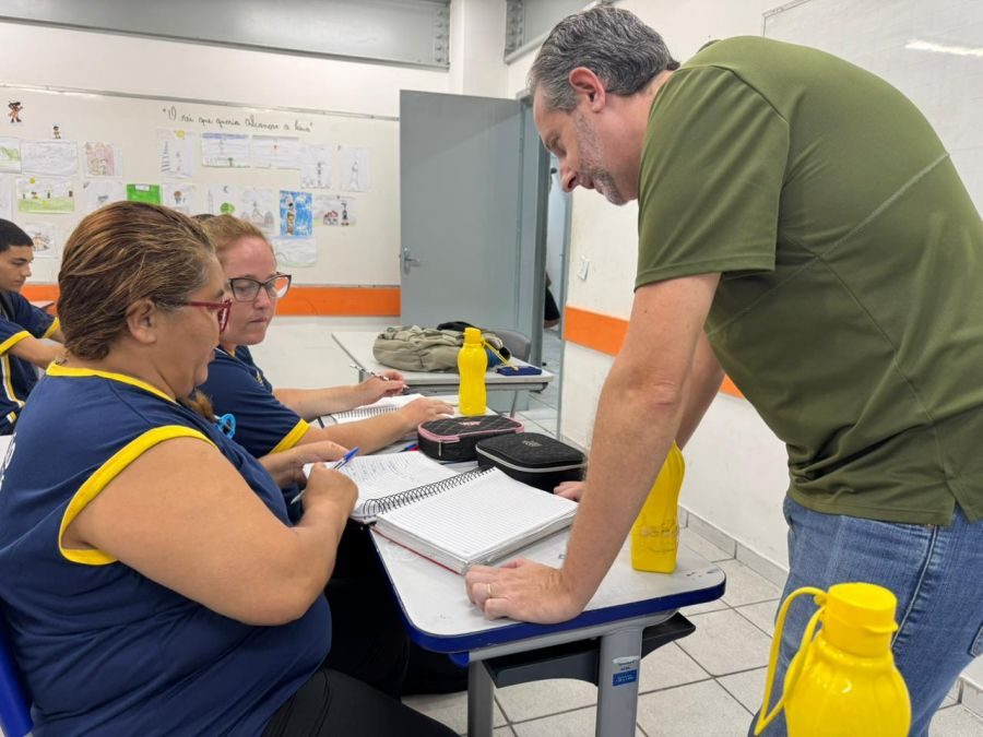 Rio das Ostras e IFF realizam formatura da Educação de Jovens e Adultos Rio das Ostras e IFF realizam formatura da Educação de Jovens e Adultos