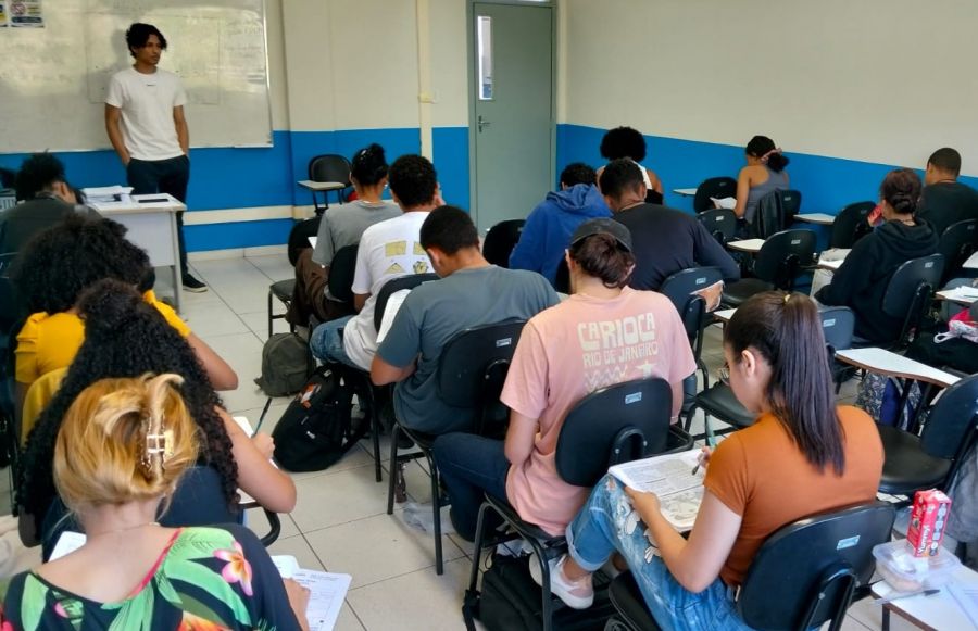 Polo Cederj inicia aplicação das avaliações presenciais