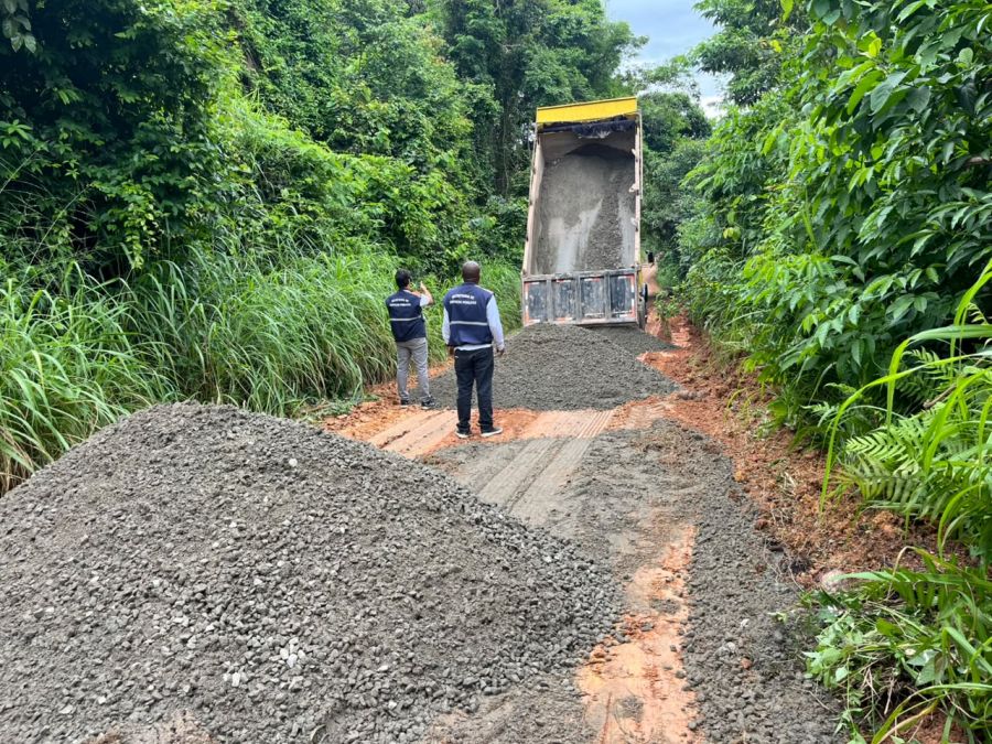 Rio das Ostras intensifica ações de patrolamento e apoio à drenagem